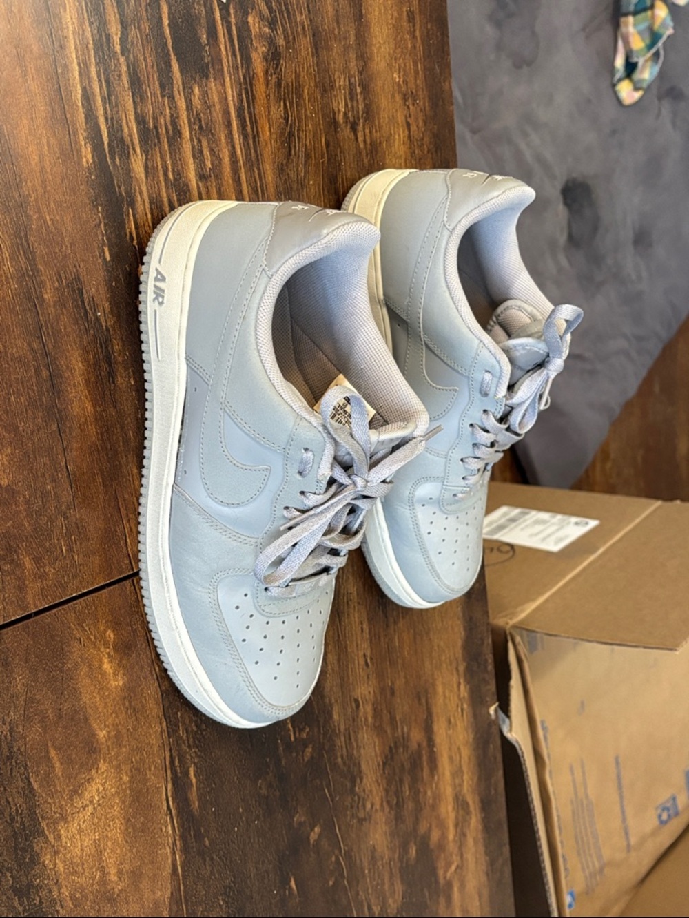 Nike Low-Top Sneakers — Light Gray and White